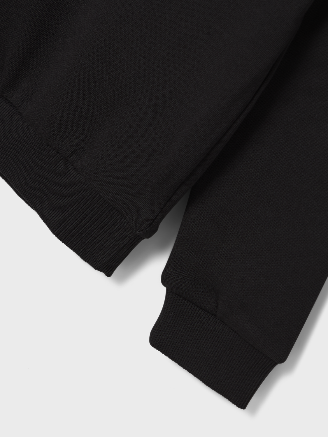 model_shot-front_full